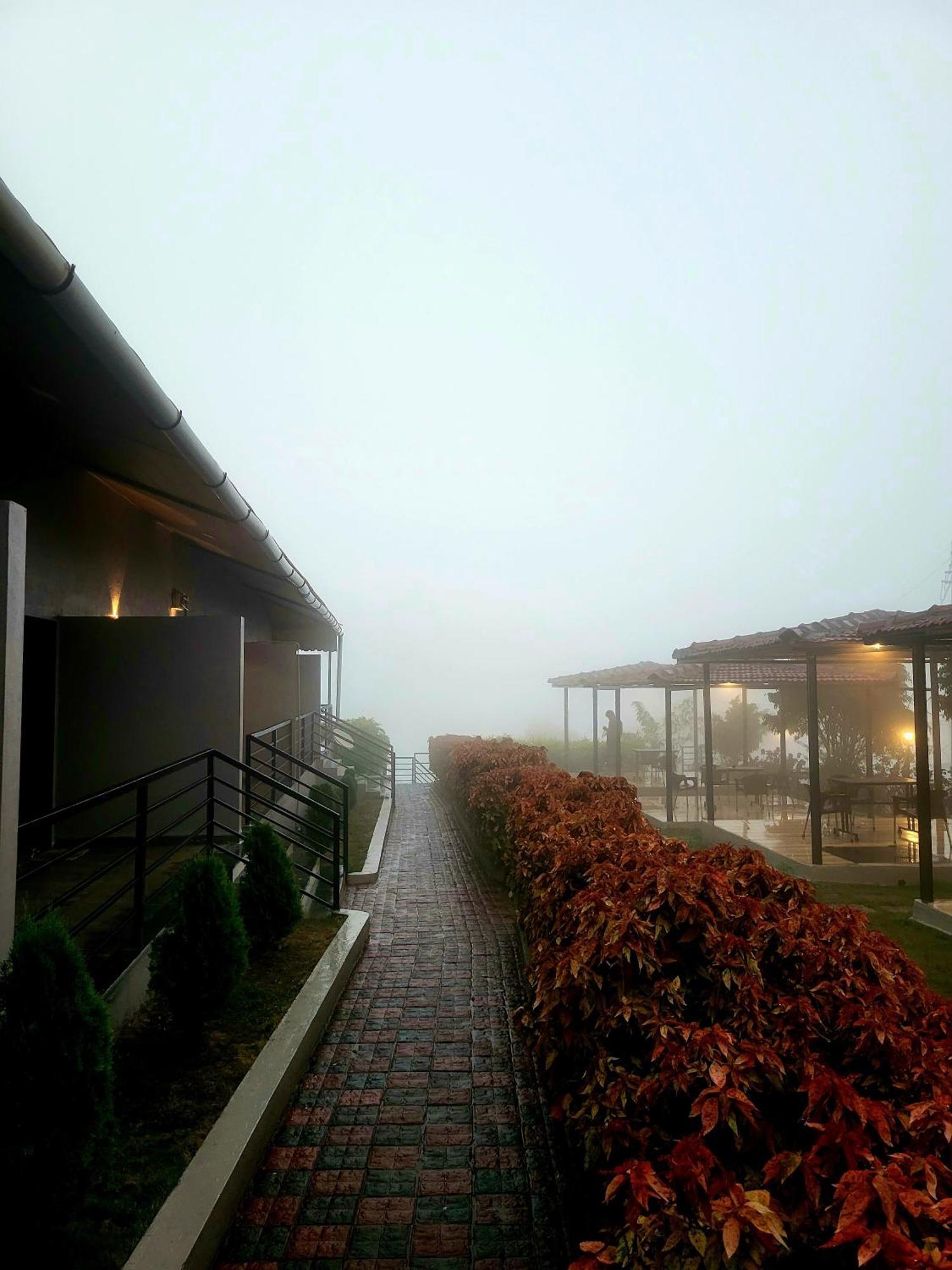 Vayu Resort - Kas Pathar Kanera Esterno foto